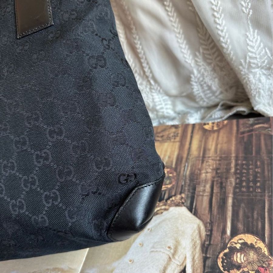 古馳 經典 老花托特包 黑色 皮革中古包 復古包 腋下包 托特包 老花 中古包 側背包 斜 gucci shoulder bag black tote bag-11