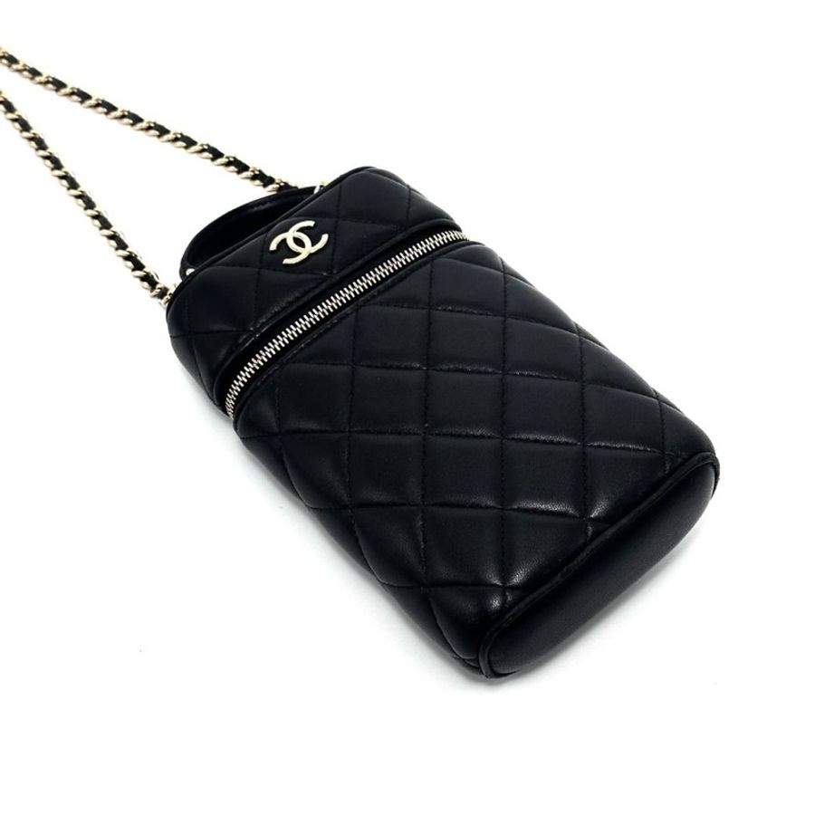 CHANEL 黑金羊皮肩背斜背手機包-9