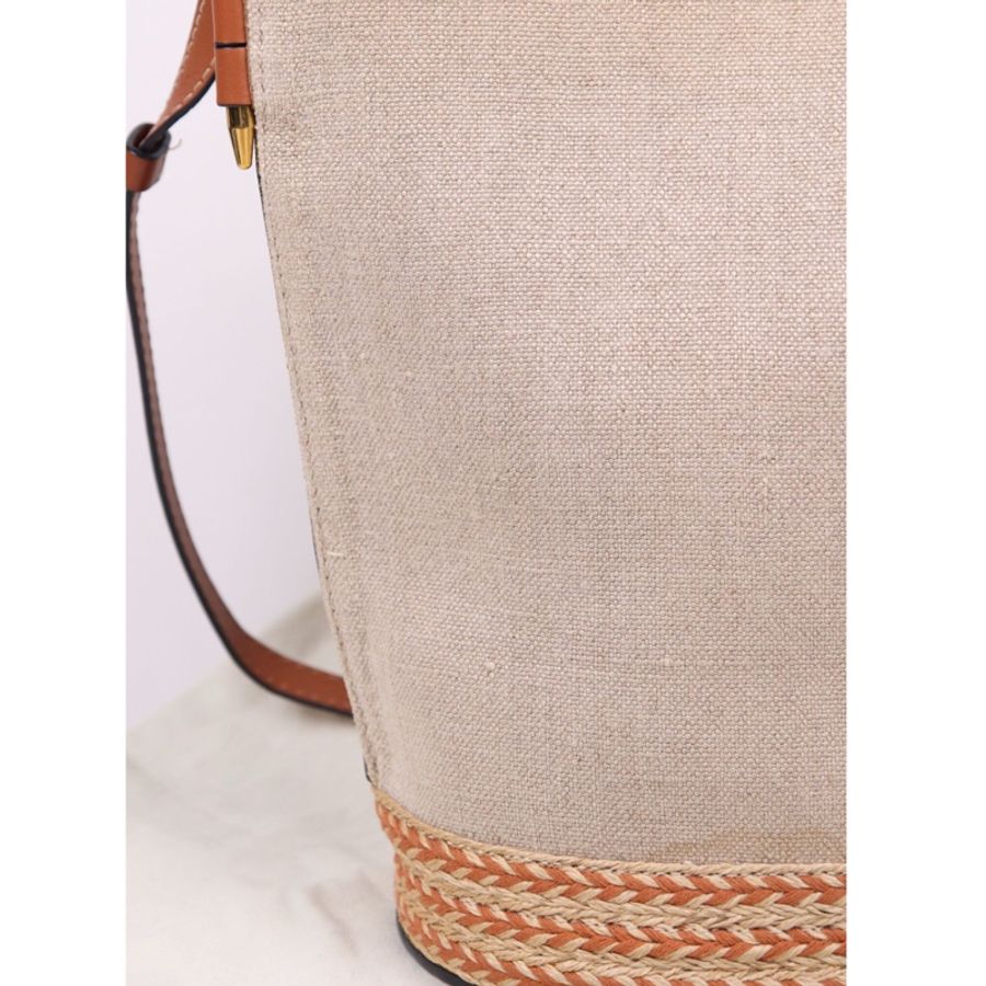 Loewe Gate Bucket棕色拼皮草编水桶包单肩包-23