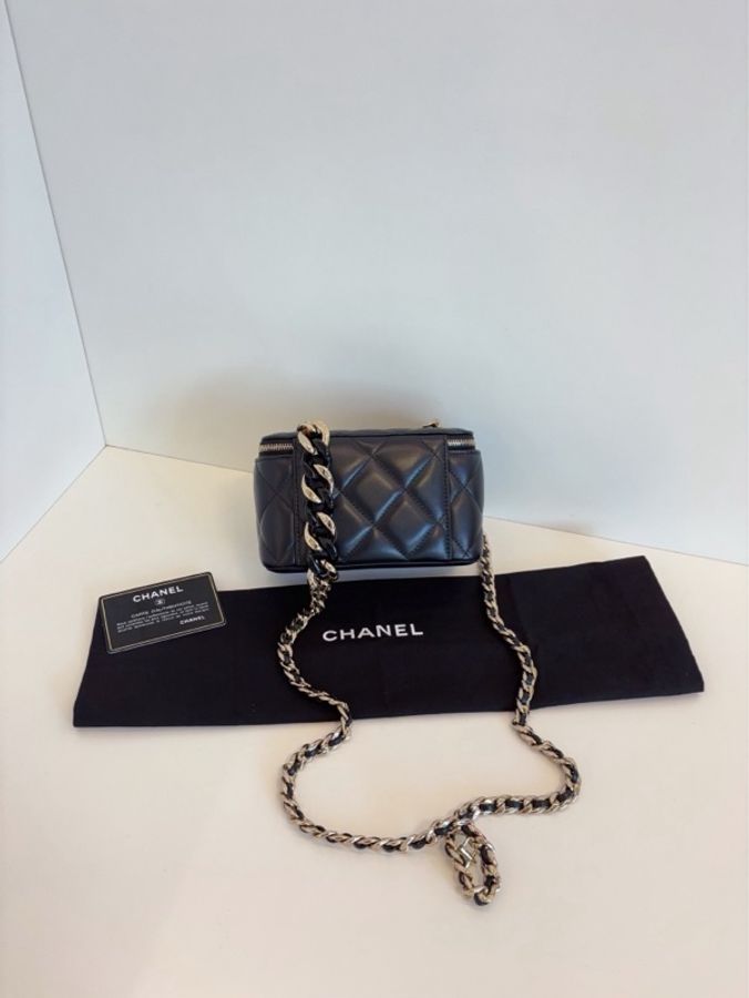 💎Chanel香奈兒|黑淡金化妝包拼接不規則鏈條 長盒子 化妝包 鏈條包 |98新31開-4