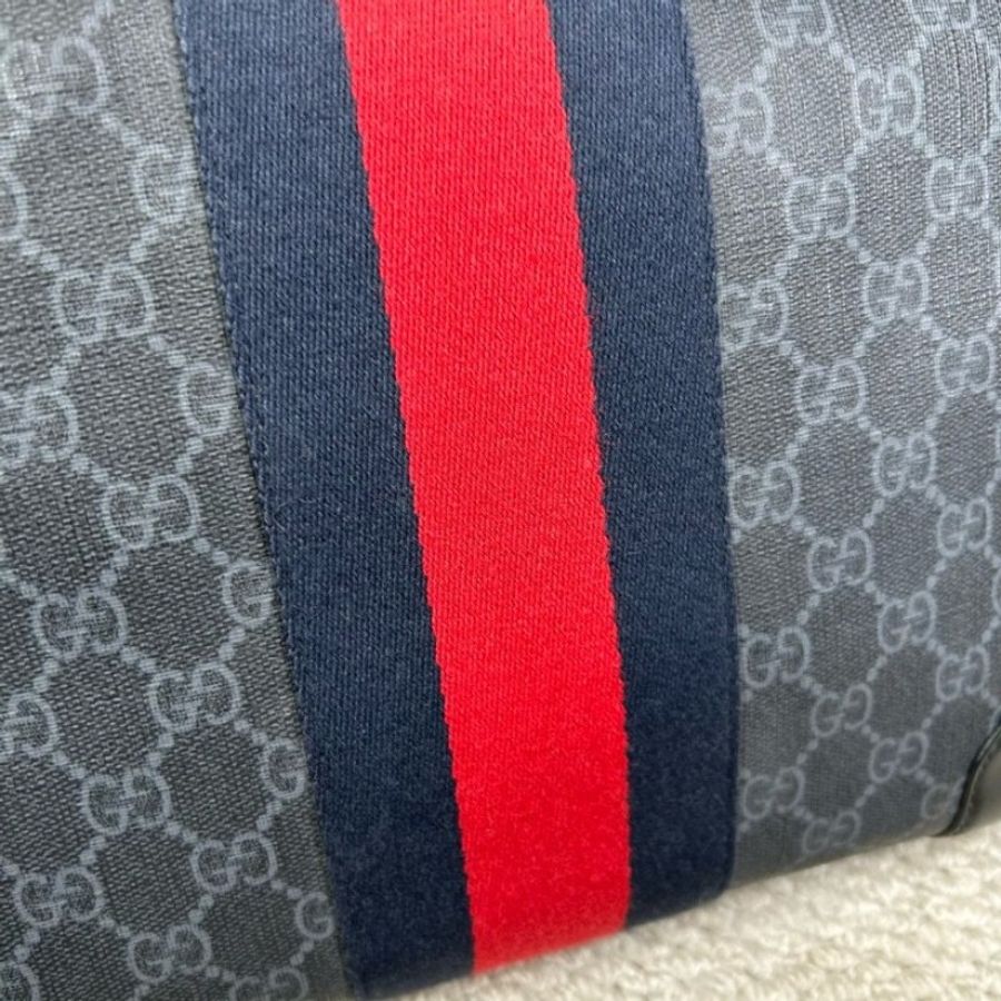 GUCCI古馳經典老花手拿包 紅藍條紋織帶設計 黑灰色帆布拼皮-16