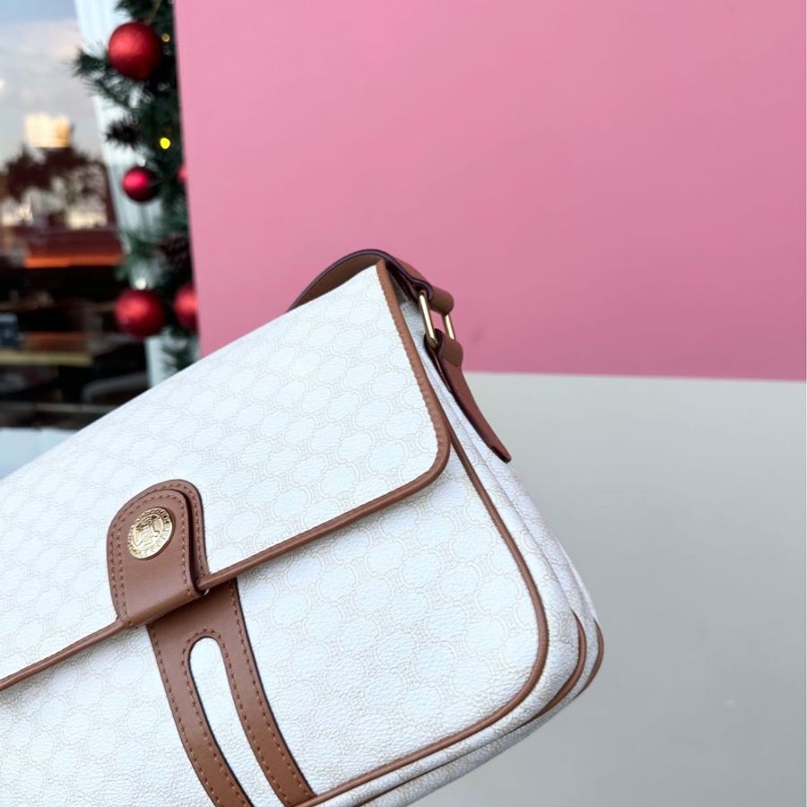 思琳Celine Vintage 古董絕版 日本中古 稀少 白色老花凱旋門 豆腐包 郵差包 斜背包-3