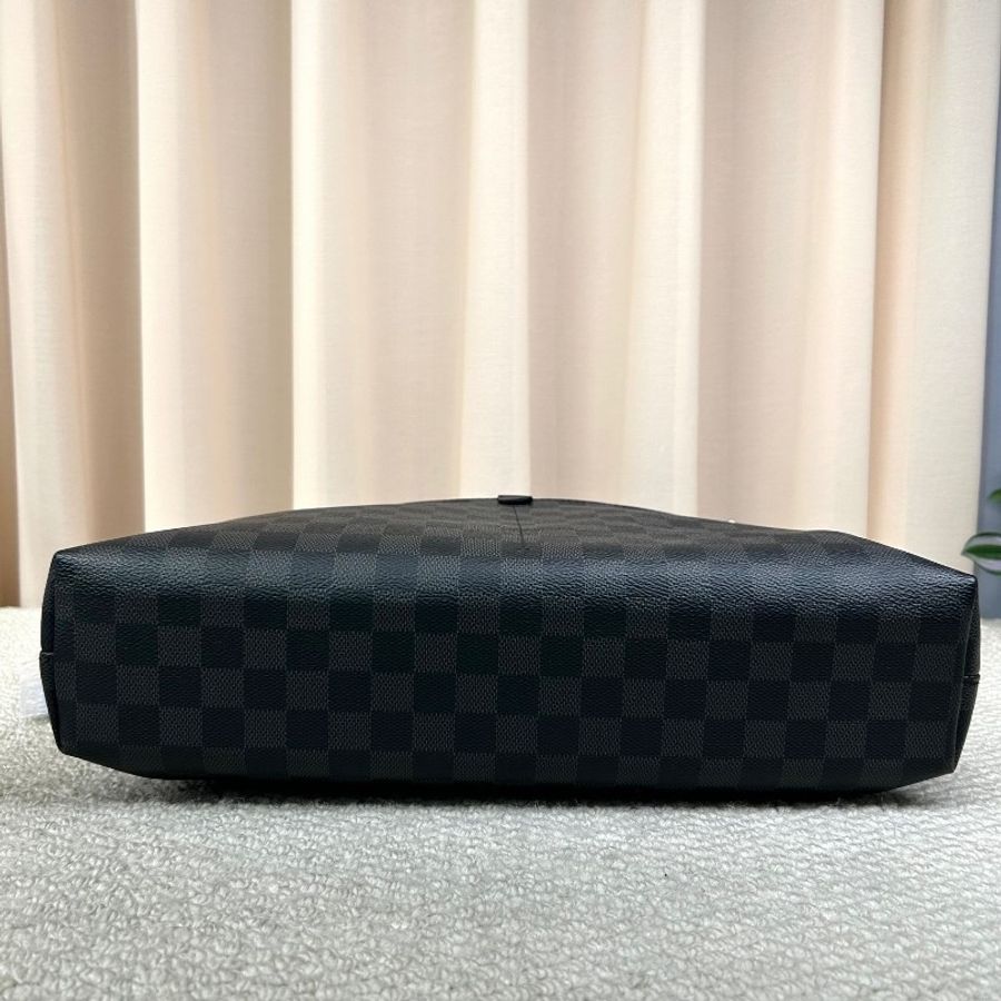 LV路易威登男士黑色棋盤格公文包 無肩帶 經典棋盤格-4