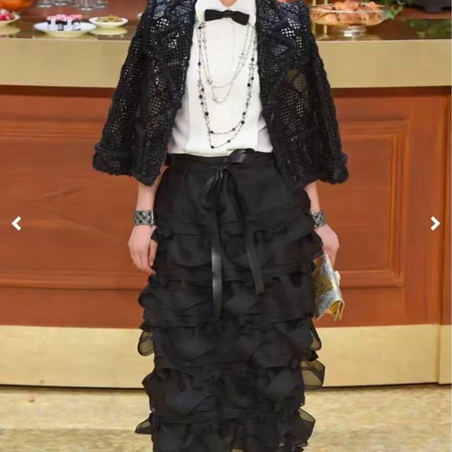 Chanel 15年秋冬餐厅系列小酒馆秀款黑色亮片上衣外套-2