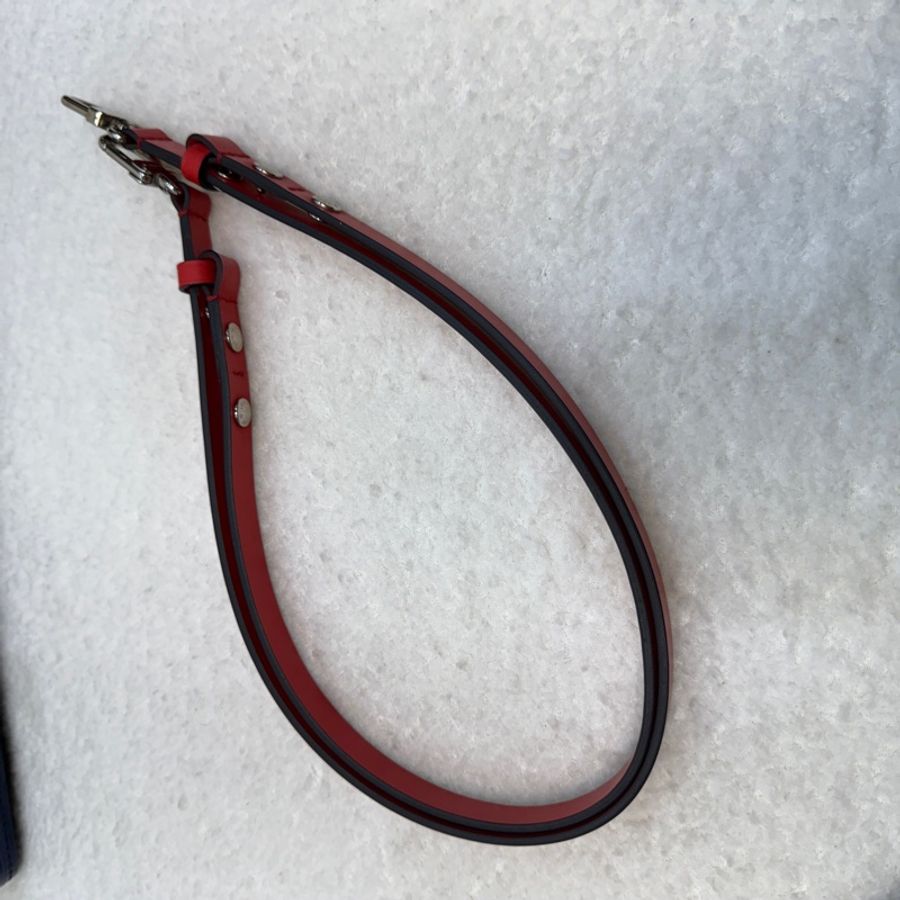 LV 路易威登 藍色 EPI 水波紋 NeoNoe MM 水桶包 肩背包 斜背包 銀釦 撞色紅內裡 M54367-18
