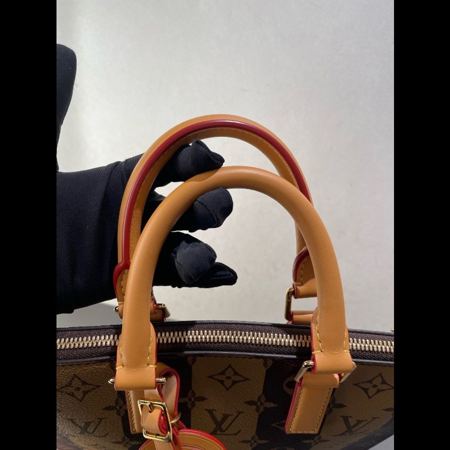 LV x nigo2 聯名款 Sac Plat Messenger 郵差包 琴譜包 經典老花豎條紋 愛心徽章-18