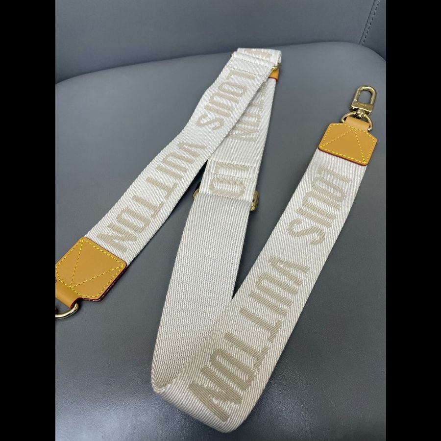 LV x nigo2 聯名款 Sac Plat Messenger 郵差包 琴譜包 經典老花豎條紋 愛心徽章-30