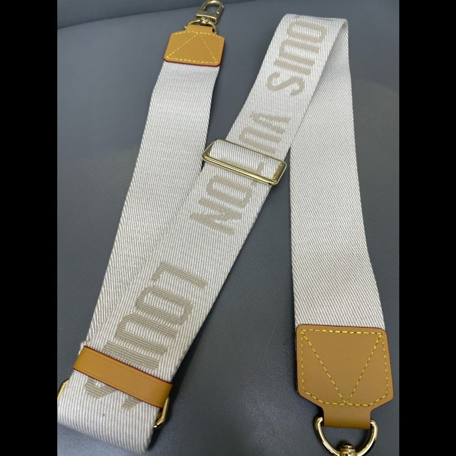 LV x nigo2 聯名款 Sac Plat Messenger 郵差包 琴譜包 經典老花豎條紋 愛心徽章-31
