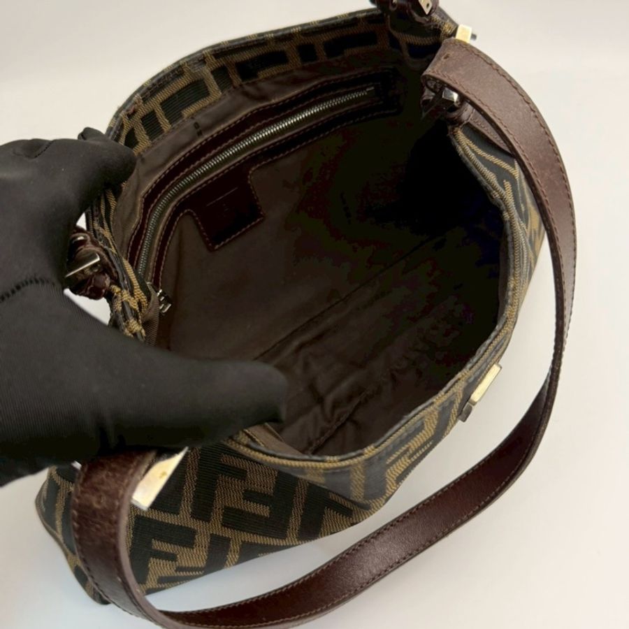 🏷️ Fendi hobo-5