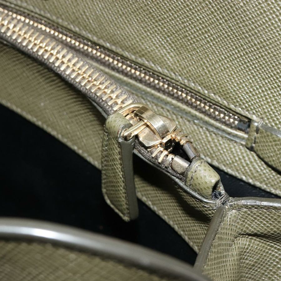 【日本直送】PRADA Cuir Open Promenade Satchel Bag Saffiano 2way Khaki Gold Auth 182976A-27
