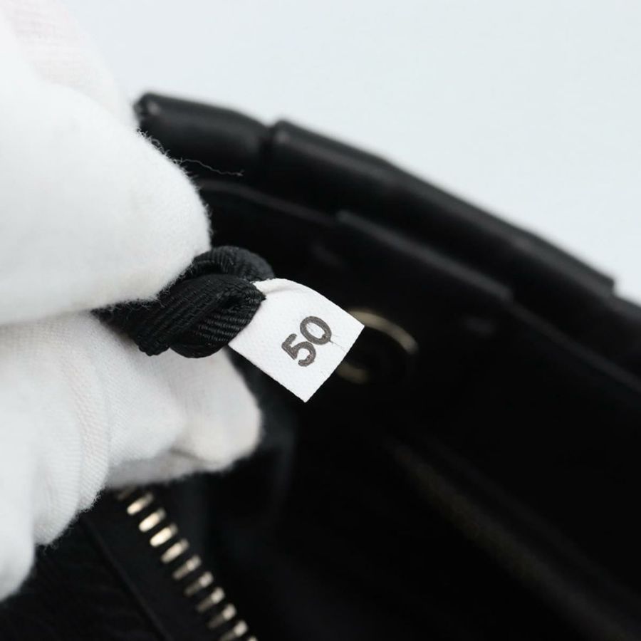【日本直送】PRADA 黑色銀色皮革肩背包，正品編號 185477SAV-10
