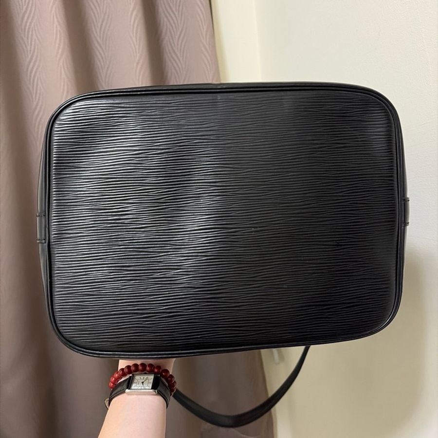 Louis Vuitton Noe GM水波紋水桶包 大/黑色 Epi Leather-2