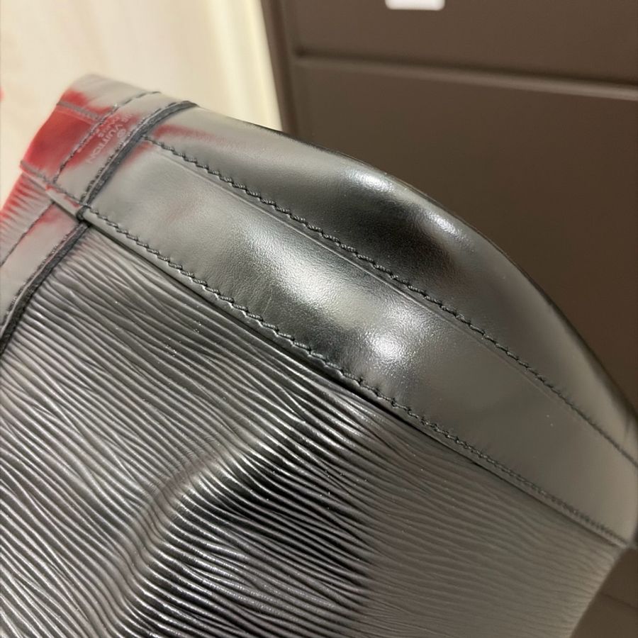 Louis Vuitton Noe GM水波紋水桶包 大/黑色 Epi Leather-13