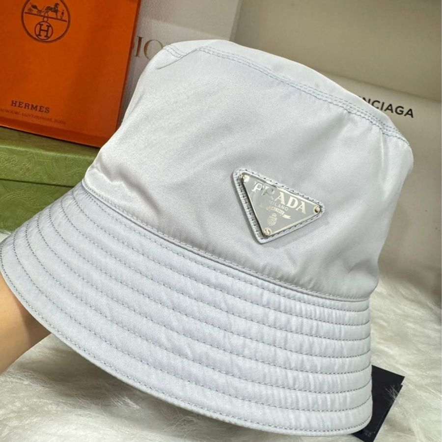 Prada 經典漁夫帽-2