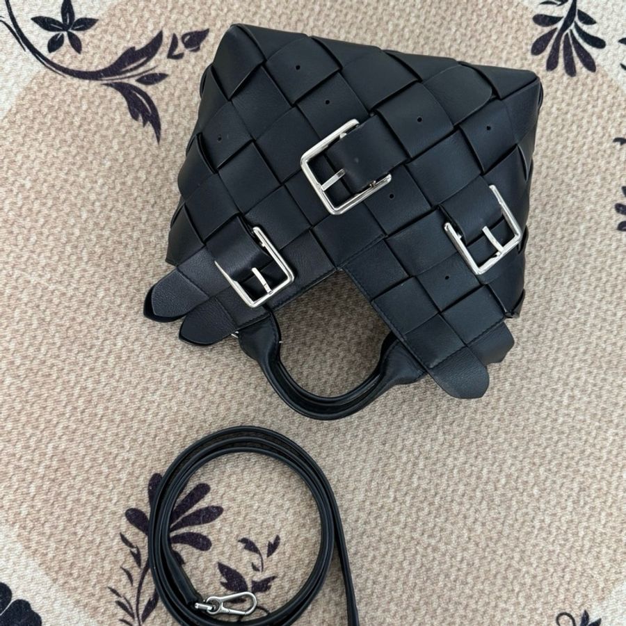 Loewe羅意威 黑銀秀款菜籃子手提包斜挎包 附件:肩帶-0