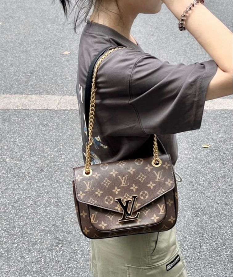 Louis Vuitton 路易威登 芯片款 新款passy 鏈條包 郵差包，尺寸約：23x17x9cm-3