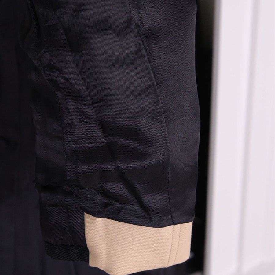 Burberry黑色菱格纹棉服拼接风衣外套-17