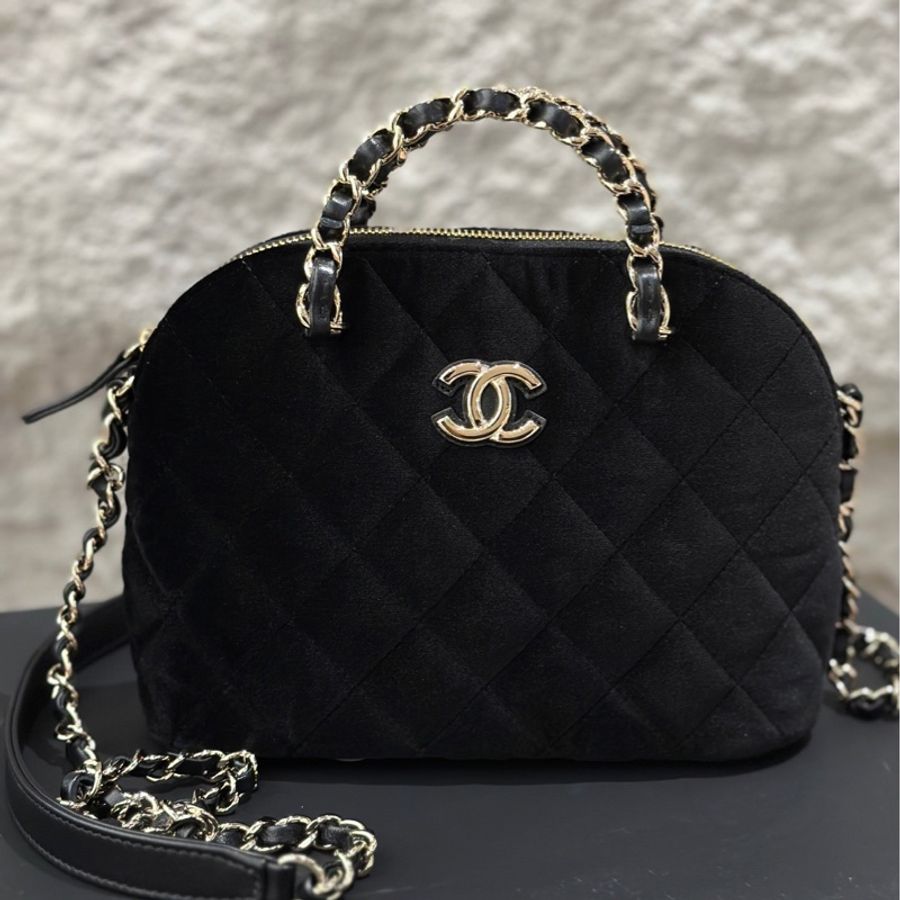 99新 Chanel香奈兒 黑色金扣 手提絲絨貝殼包鏈條包 小號-0