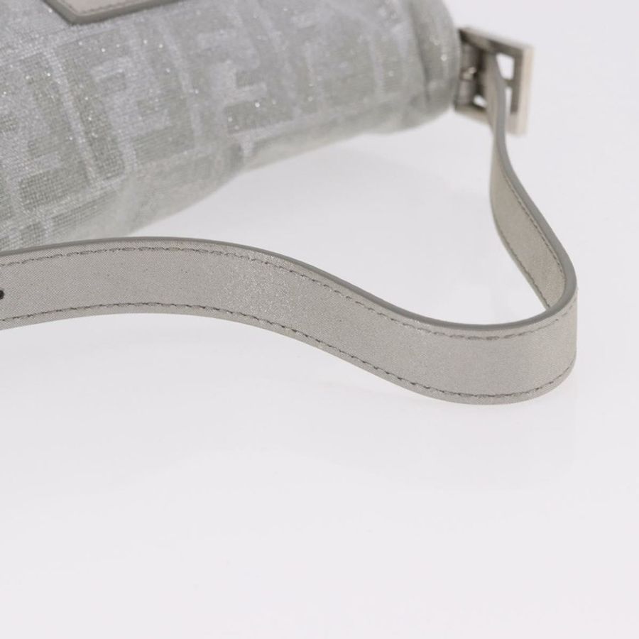 【日本直送】FENDI Zucca 帆布 Mamma Baguette 水鑽肩包 銀色 正品 am11868SM-6