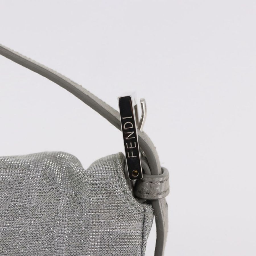 【日本直送】FENDI Zucca 帆布 Mamma Baguette 水鑽肩包 銀色 正品 am11868SM-18