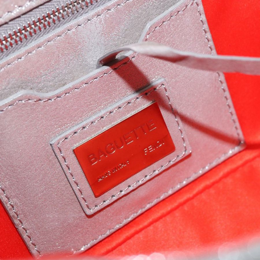 【日本直送】FENDI Zucca 帆布 Mamma Baguette 水鑽肩包 銀色 正品 am11868SM-23