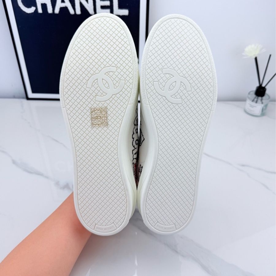 Chanel香奈兒 菲董聯名帆布鞋 38碼 閒置未使用-8