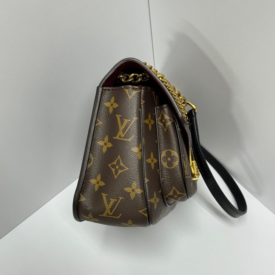 (極新閒置/晶片款🎁) LV M45592 Passy 經典郵差包 【專櫃108,000】-9
