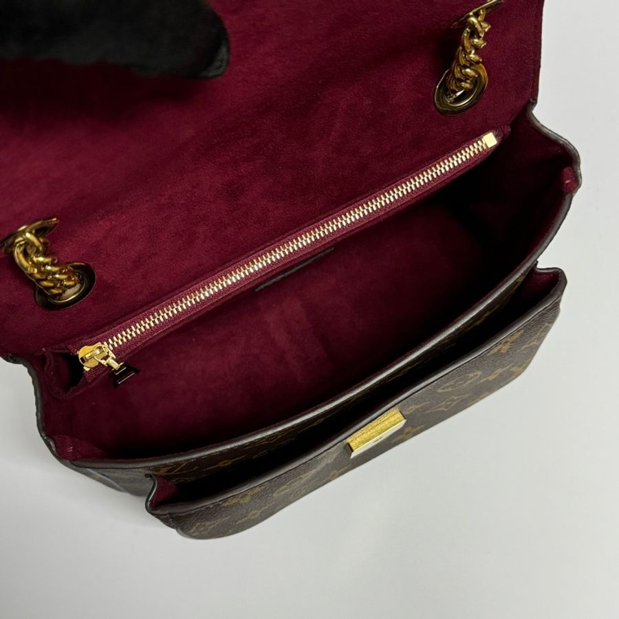 (極新閒置/晶片款🎁) LV M45592 Passy 經典郵差包 【專櫃108,000】-17