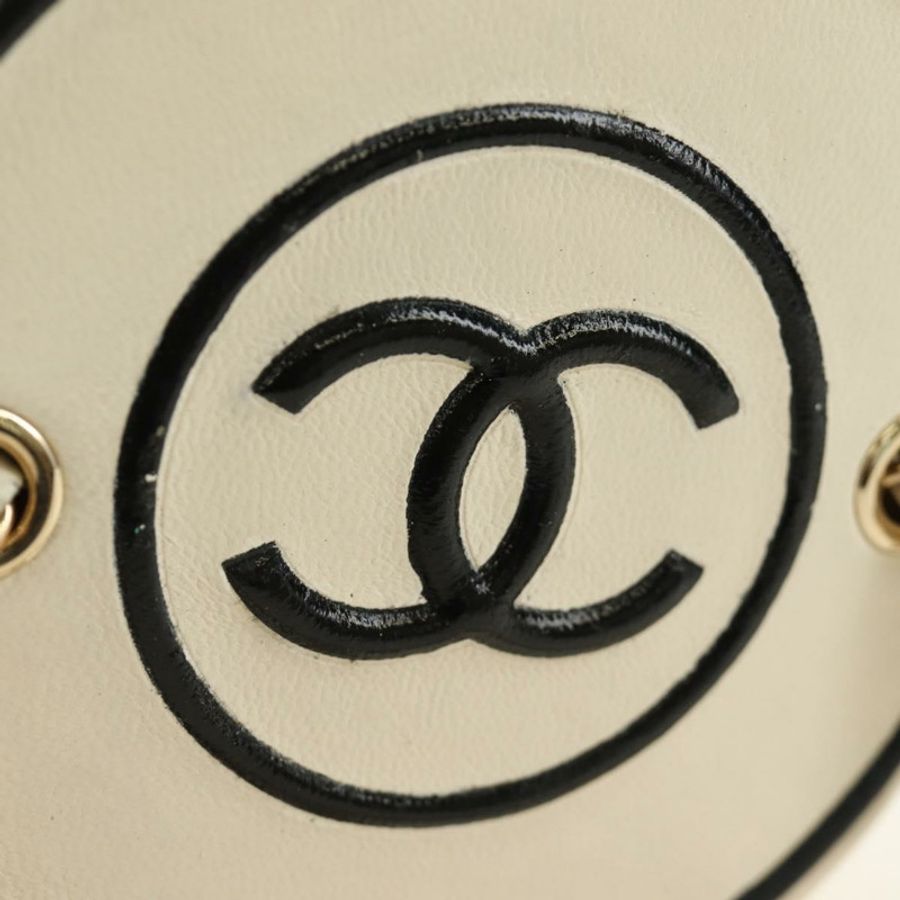 【日本直送】香奈兒 (CHANEL) 絎縫鏈條肩背包 白色 金色 CC 標誌 Auth bs35547SAM-18