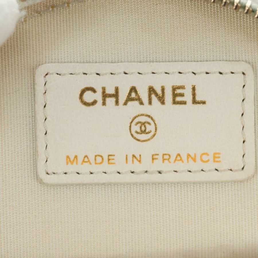 【日本直送】香奈兒 (CHANEL) 絎縫鏈條肩背包 白色 金色 CC 標誌 Auth bs35547SAM-22