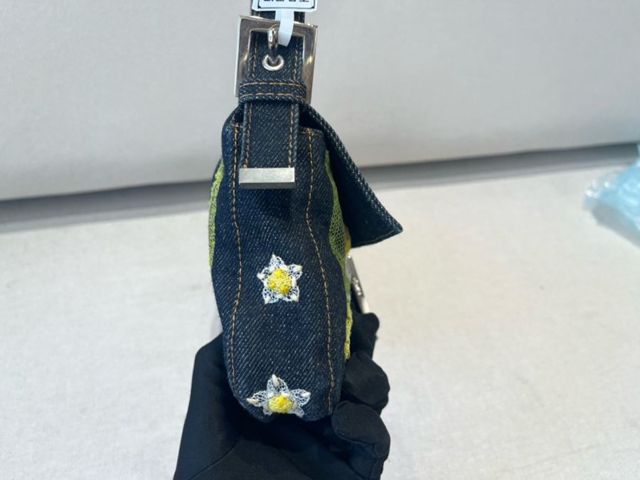 芬迪FENDI深藍色牛仔丹寧拼皮刺繡花法棍手提包單肩包腋下包 銀扣-3