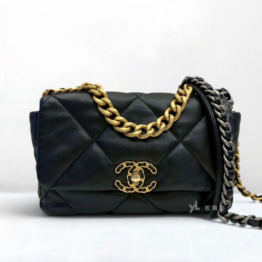 s5568-Chanel 19黑色羊皮金釦下蓋肩背包AS1160-0