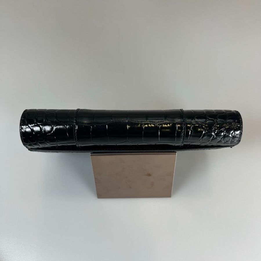 全新品 BALENCIAGA 866126 黑金閃亮鱷魚紋壓紋WOC金鍊包-4