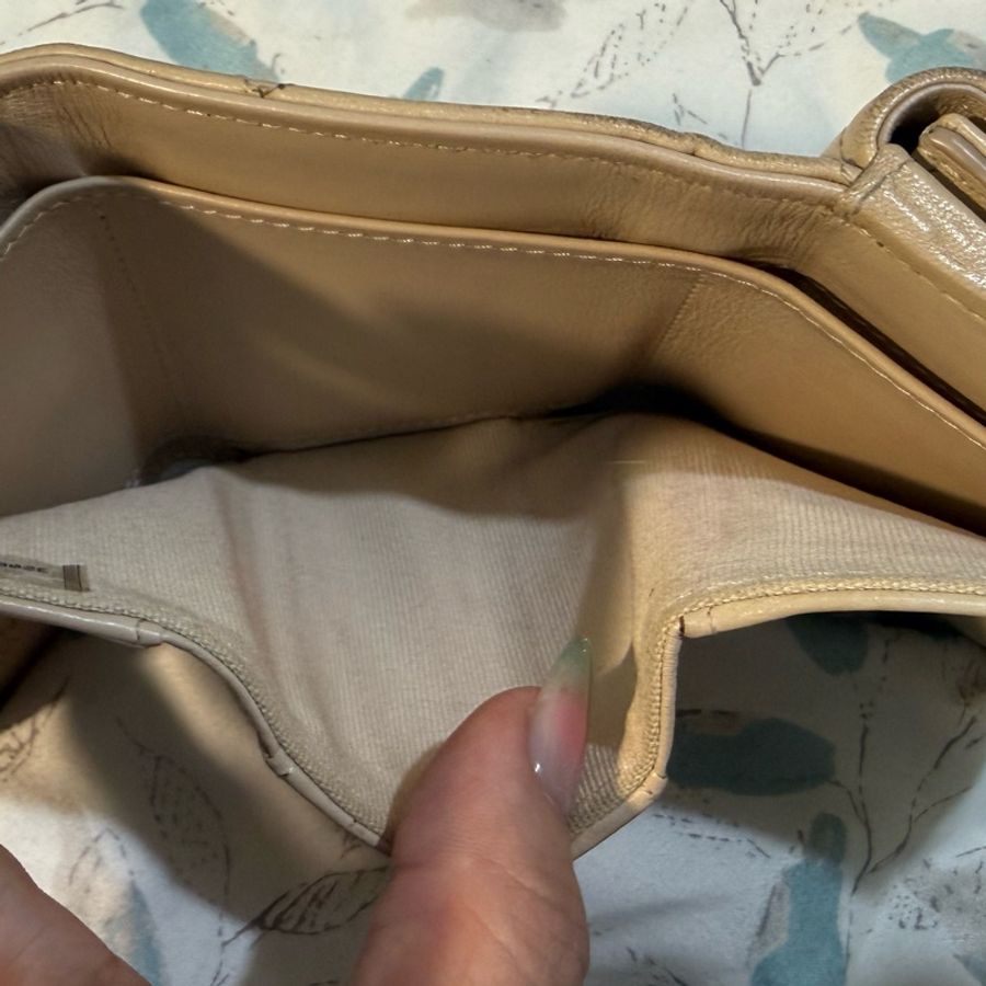 Chanel 19 mini 可可愛愛米色羊皮三折短夾 有零錢袋-29
