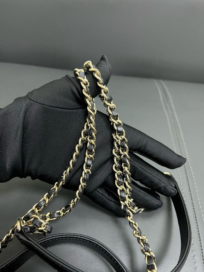 Chanel affinity bag small-9