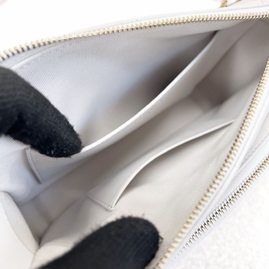 Chanel Clutch with Chain-7
