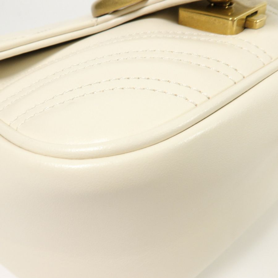 GUCCI 牛皮皮革GG Marmont Mini鏈帶肩背袋-12