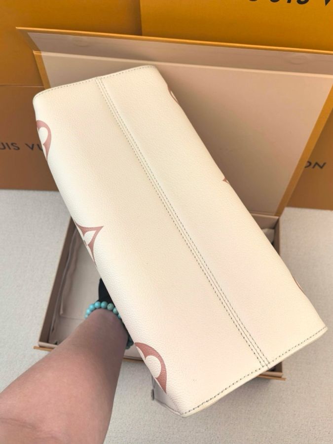 LV路易威登 草莓牛奶 onthego 中號 OTG中號 白拼粉 好成色-4