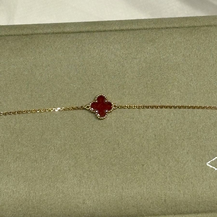 Van Cleef & Arpels Sweet Alhambra 18k玫瑰金,紅玉髓-6
