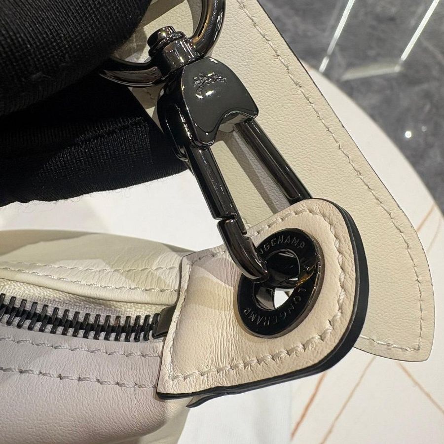 Longchamp Le Pliage Xtra 半月形單肩包 M 號-6