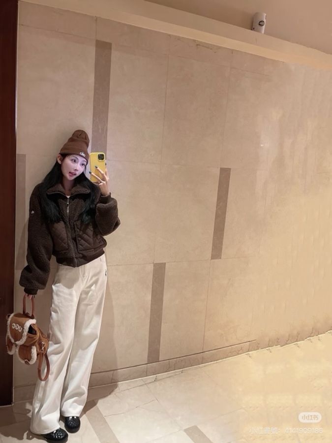 《仙闆名牌精品》澳洲 OZWEAR UGG 羊毛 羊皮 後背包 肩背包 手提包-3