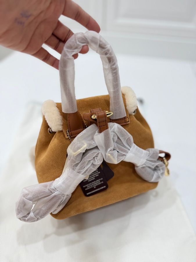 《仙闆名牌精品》澳洲 OZWEAR UGG 羊毛 羊皮 後背包 肩背包 手提包-12