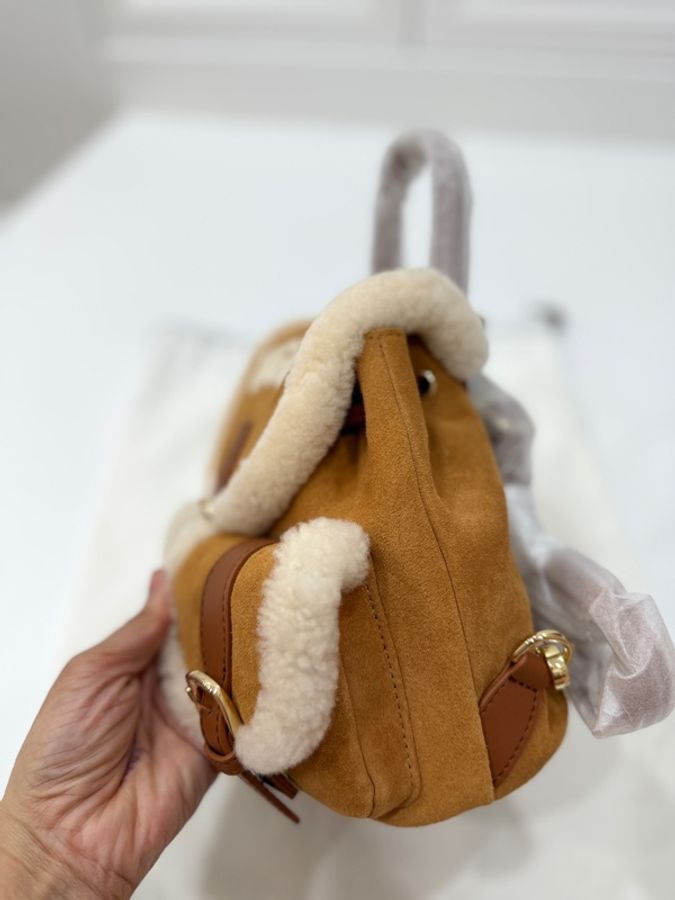 《仙闆名牌精品》澳洲 OZWEAR UGG 羊毛 羊皮 後背包 肩背包 手提包-13