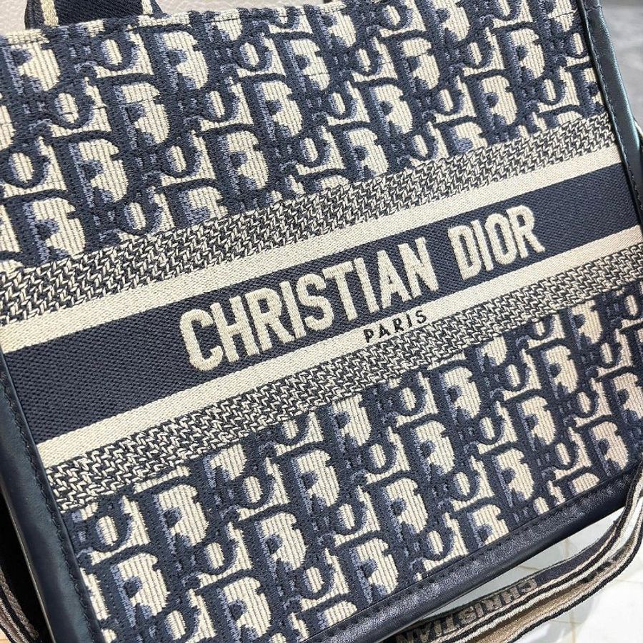 Dior Book Tote 藍色老花刺繡小型托特包-6