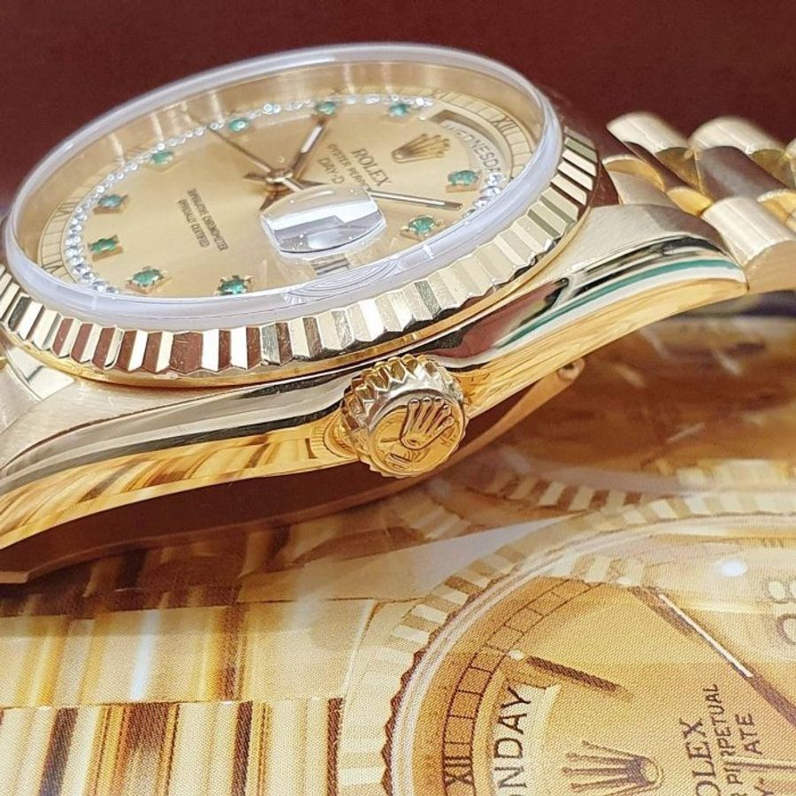 【大眾名錶】ROLEX 勞力士 18238 Day-Date 蠔式18K金 綠寶多層鑽面盤 原面未翻寫 錶徑36mm G130-7