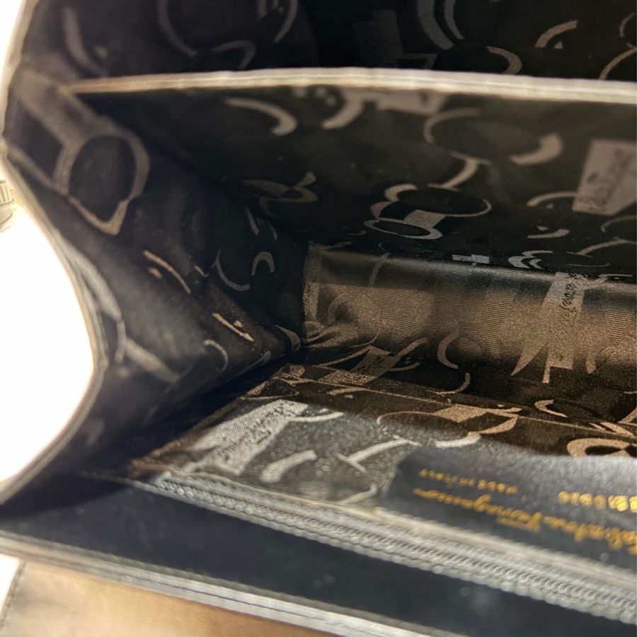 Salvatore Ferragamo BOX KELLY 黑色牛皮金釦 手提包凱莉包肩背包斜背包-67