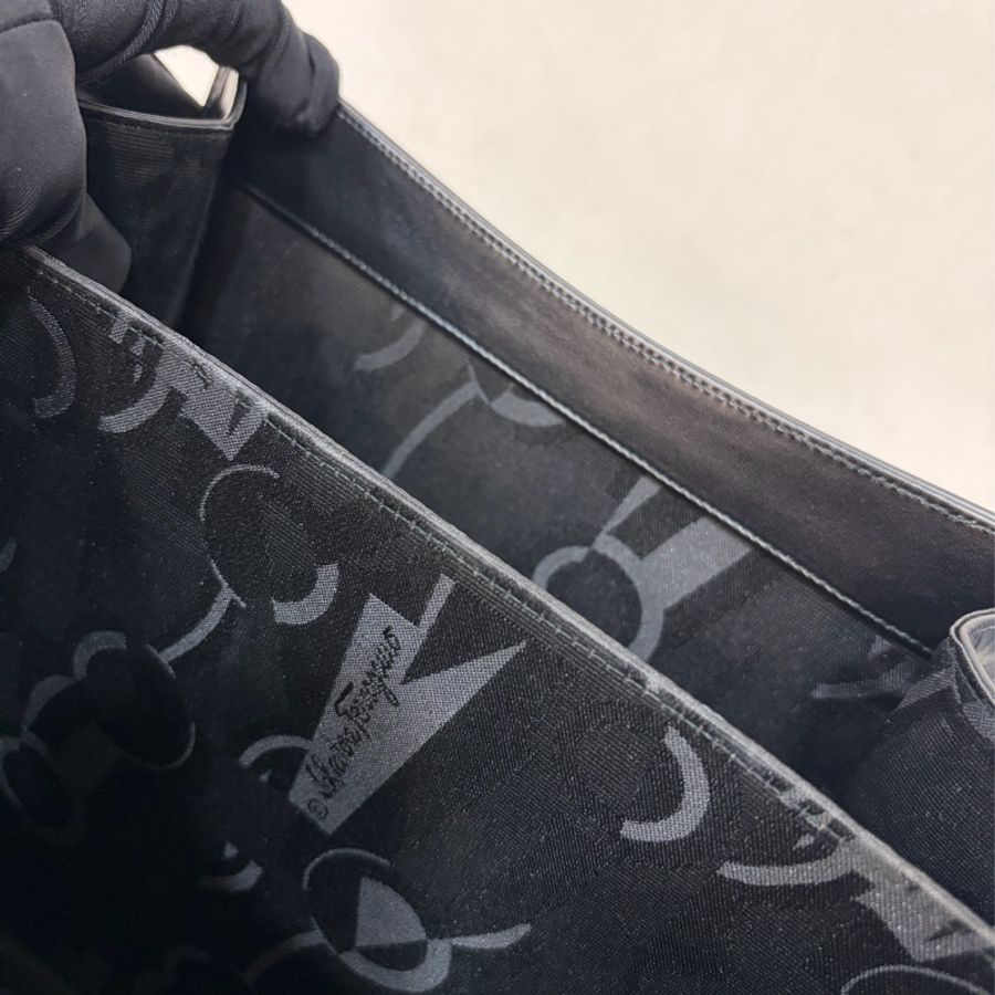 Salvatore Ferragamo BOX KELLY 黑色牛皮金釦 手提包凱莉包肩背包斜背包-69