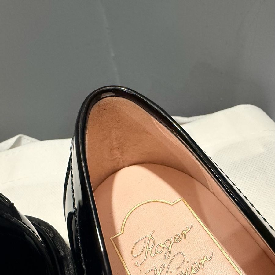 RV Roger Vivier 方鑽釦漆皮樂褔鞋 黑 35號-14