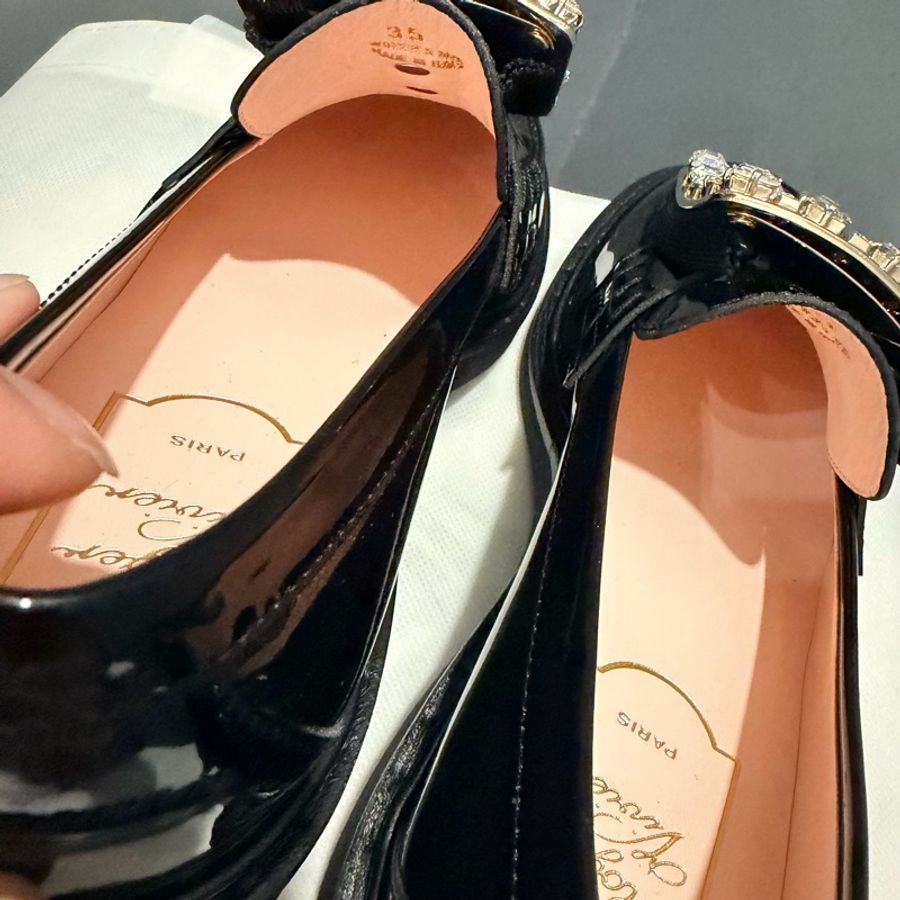 RV Roger Vivier 方鑽釦漆皮樂褔鞋 黑 35號-18