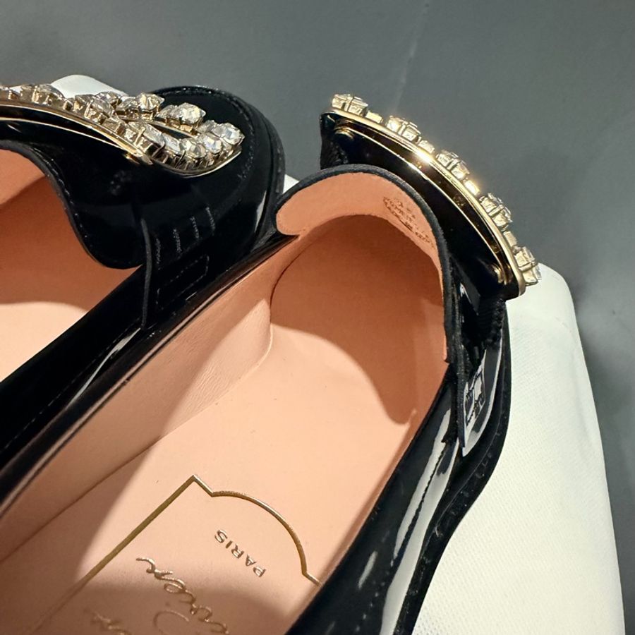 RV Roger Vivier 方鑽釦漆皮樂褔鞋 黑 35號-19